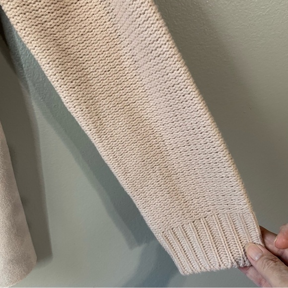 Twelfth Love blush pink sweater/suede jacket w faux‎ fur draped collar. Size M - Picture 5 of 9